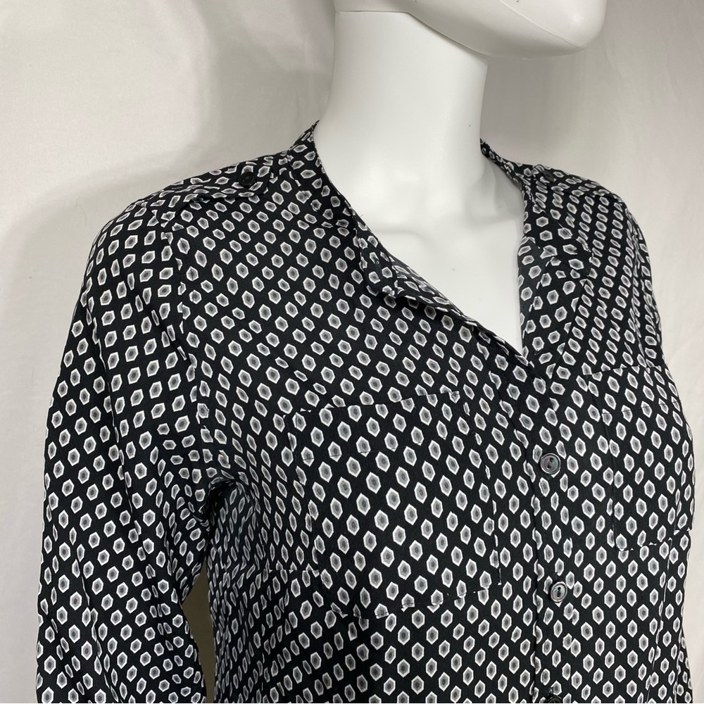 Express Diamond Pattern Black & Gray Design Long Sleeve Collarless Button Down - Picture 2 of 6